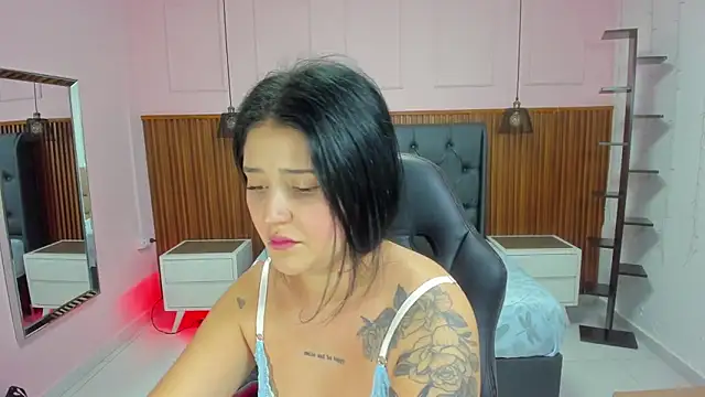 Snapshot of BIANCAROY1 chatting on 10-07-25, 06:49 BIANCAROY1 online show from 10-07-25, 06:49
