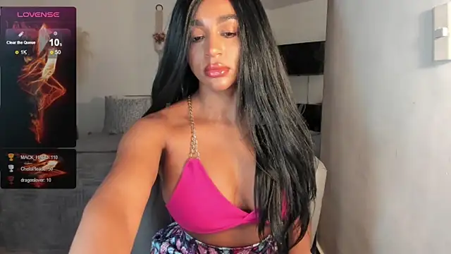 Snapshot of destinne_mill_ chatting on 01-14-25, 02:53 destinne mill online show from 01-14-25, 02:53