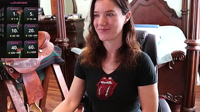 Snapshot of thornburyrose chatting on 02-12-25, 07:56 thornburyrose online show from 02-12-25, 07:56