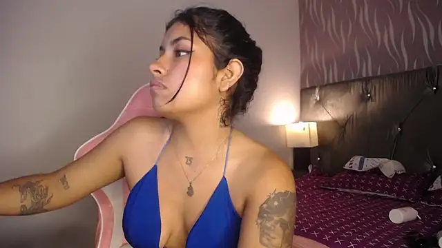 ChantalPetit online show from 03-07-26, 03:09