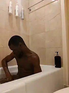 Snapshot of Maculine_Stayr chatting on 12-04-24, 05:27 Maculine Stayr online show from 12-04-24, 05:27