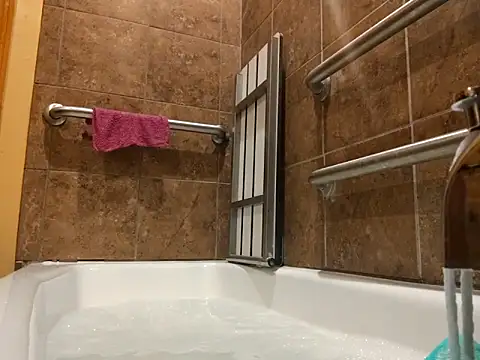 Snapshot of Maculine_Stayr chatting on 03-17-25, 06:11 Maculine Stayr online show from 03-17-25, 06:11