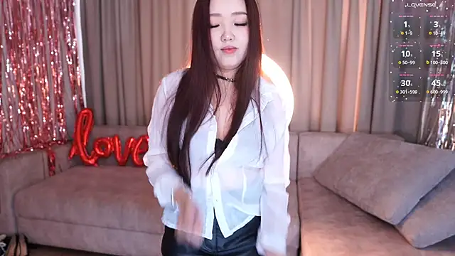 Snapshot of k_kimikooo chatting on 09-27-25, 03:33 k kimikooo online show from 09-27-25, 03:33