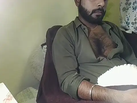 Snapshot of SHENOY3 chatting on 12-10-24, 09:43 SHENOY3 online show from 12-10-24, 09:43