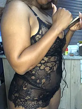 Mysterious peaches online show from 11-03-25, 06:42