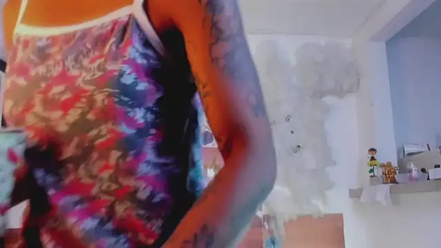 kelly thomson online show from 01-23-25, 02:33