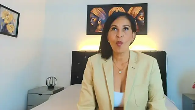 Shanon mature online show from 05-06-26, 07:08