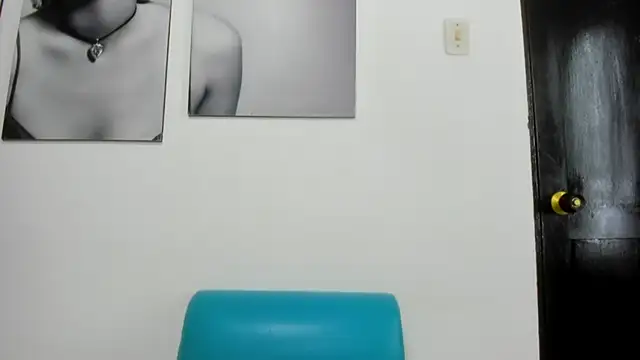 Snapshot of izzy_cum chatting on 01-15-25, 02:02 izzy cum online show from 01-15-25, 02:02