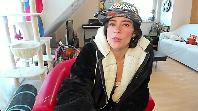 tinny williams online show from 09-10-25, 06:24