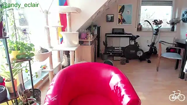 Snapshot of tinny_williams chatting on 03-10-26, 02:22 tinny williams online show from 03-10-26, 02:22