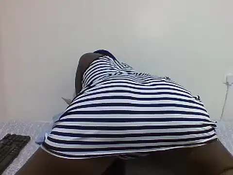 sweetelle09 online show from 02-22-25, 10:31