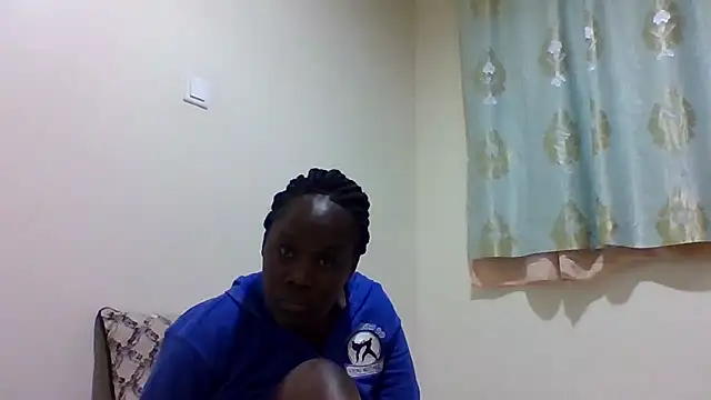 Snapshot of sweetelle09 chatting on 06-13-26, 11:02 sweetelle09 online show from 06-13-26, 11:02
