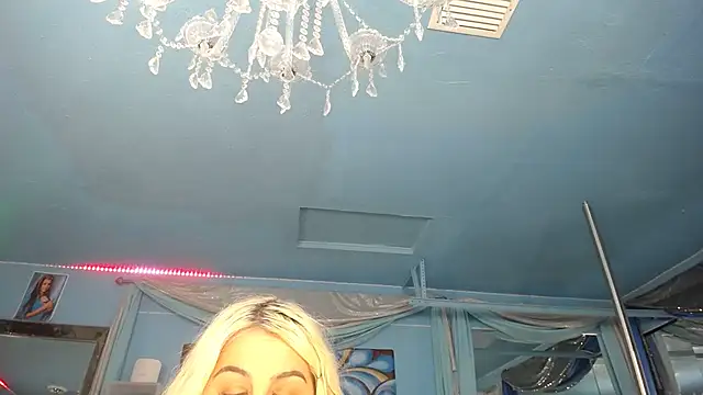 ADRIANNA FOX online show from 05-23-26, 06:07