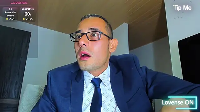 jhonyalzate2 online show from 10-22-25, 02:12