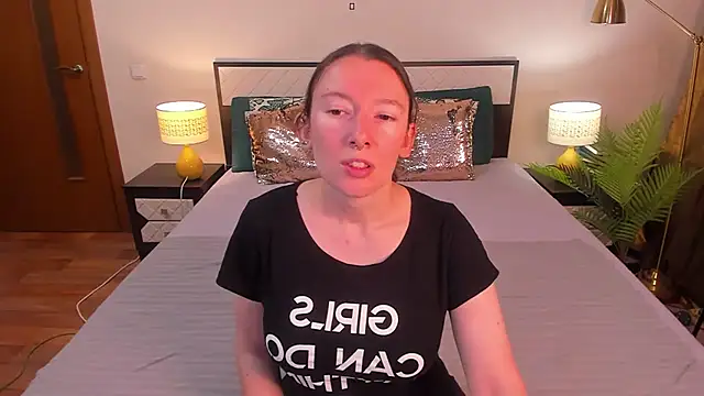 CatherineWalls online show from 07-14-26, 04:06