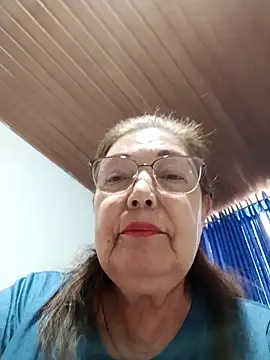 Vicky Rosse online show from 10-11-25, 03:54