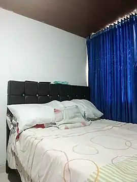 Vicky Rosse online show from 11-05-25, 07:14