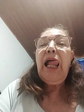 Vicky Rosse online show from 04-16-26, 09:39