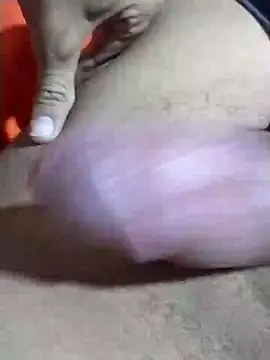 Snapshot of Lachuchaenlacara1988 chatting on 12-30-24, 12:32 Lachuchaenlacara1988 online show from 12-30-24, 12:32