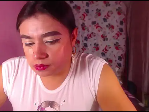 katrinawillff online show from 12-20-25, 05:42