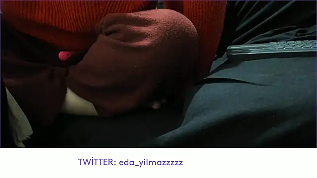 Snapshot of sexy_modelll chatting on 02-10-25, 03:32 sexy modelll online show from 02-10-25, 03:32