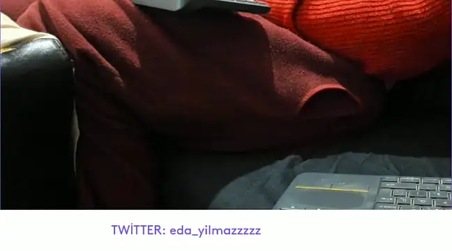 Snapshot of sexy_modelll chatting on 02-21-25, 12:27 sexy modelll online show from 02-21-25, 12:27