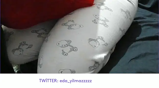Snapshot of sexy_modelll chatting on 02-28-25, 04:10 sexy modelll online show from 02-28-25, 04:10