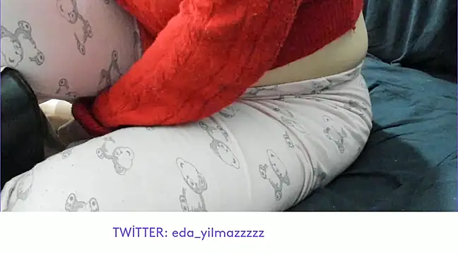Snapshot of sexy_modelll chatting on 03-01-25, 04:58 sexy modelll online show from 03-01-25, 04:58