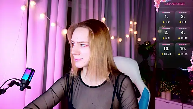 Snapshot of Ramona___ chatting on 01-02-25, 05:46 Ramona online show from 01-02-25, 05:46