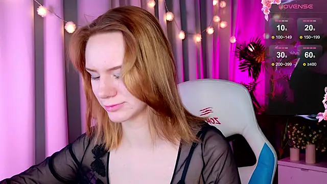 Snapshot of Ramona___ chatting on 01-04-25, 05:37 Ramona online show from 01-04-25, 05:37