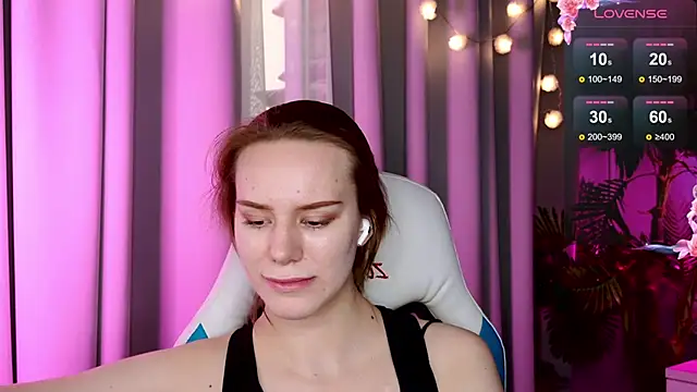 Snapshot of Ramona___ chatting on 01-15-25, 11:32 Ramona online show from 01-15-25, 11:32