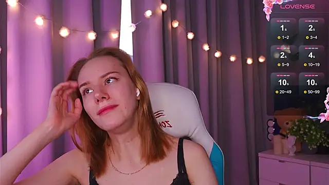 Snapshot of Ramona___ chatting on 01-31-25, 09:48 Ramona online show from 01-31-25, 09:48