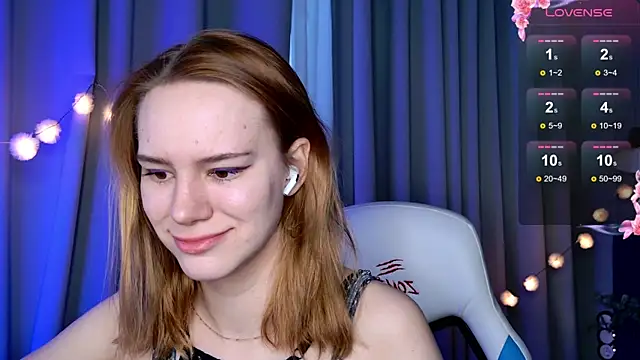 Snapshot of Ramona___ chatting on 02-20-25, 06:06 Ramona online show from 02-20-25, 06:06