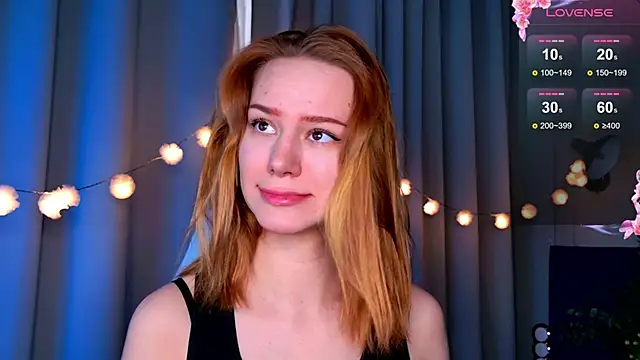 Snapshot of Ramona___ chatting on 03-10-25, 06:05 Ramona online show from 03-10-25, 06:05