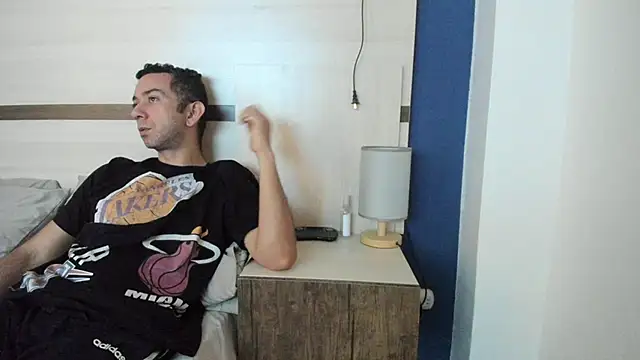 funcouple1985 online show from 03-11-25, 09:15