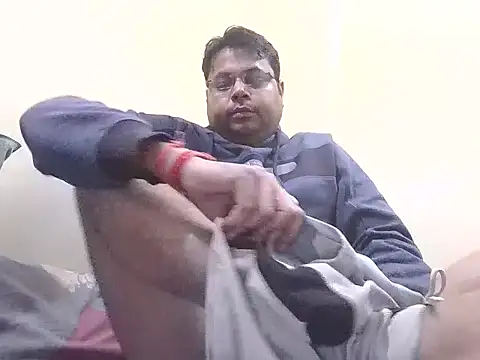 Snapshot of aakash_ModelBrown chatting on 01-14-26, 02:33 aakash ModelBrown online show from 01-14-26, 02:33