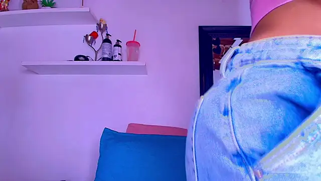 alexaa walker online show from 02-22-25, 12:08