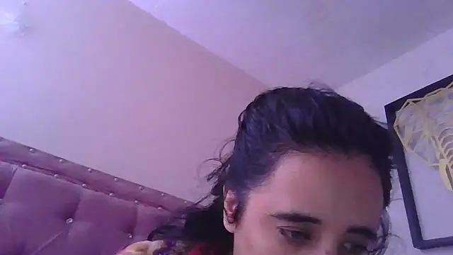 annarose19 online show from 10-30-25, 06:19