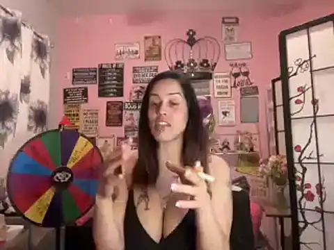 Snapshot of latinacubana chatting on 01-24-25, 08:02 latinacubana online show from 01-24-25, 08:02