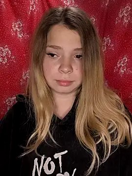 Zuli Kiska online show from 11-20-25, 10:31