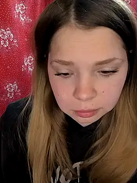 Snapshot of Zuli_Kiska chatting on 04-23-26, 10:36 Zuli Kiska online show from 04-23-26, 10:36