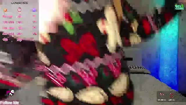 Snapshot of ItsAlisia chatting on 02-18-25, 01:00 ItsAlisia online show from 02-18-25, 01:00