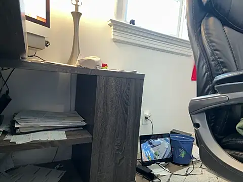 Snapshot of marci54321 chatting on 12-18-25, 03:18 marci54321 online show from 12-18-25, 03:18