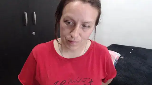 kittykalor09 online show from 04-07-26, 04:13