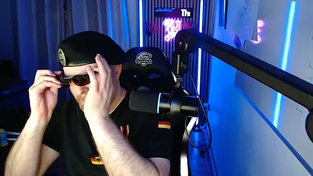 DerPornoPete online show from 07-18-26, 10:24