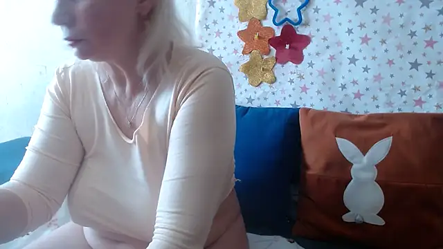 QueenLana online show from 03-27-26, 08:26