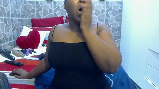 THREEHOLESPLEASURE99 online show from 02-26-25, 06:26