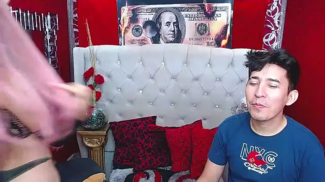 Snapshot of shannentrans chatting on 12-12-24, 12:16 shannentrans online show from 12-12-24, 12:16