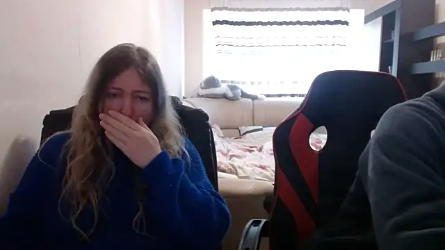 Snapshot of PeterAndJen chatting on 03-14-25, 07:15 PeterAndJen online show from 03-14-25, 07:15