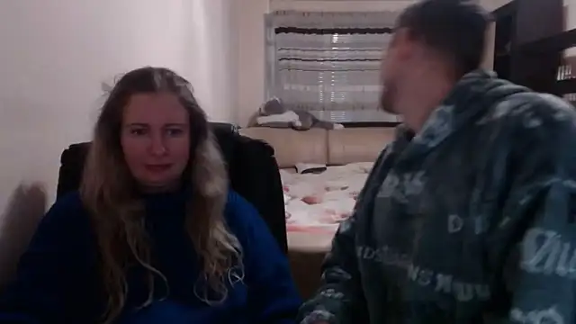 Snapshot of PeterAndJen chatting on 03-17-25, 09:23 PeterAndJen online show from 03-17-25, 09:23